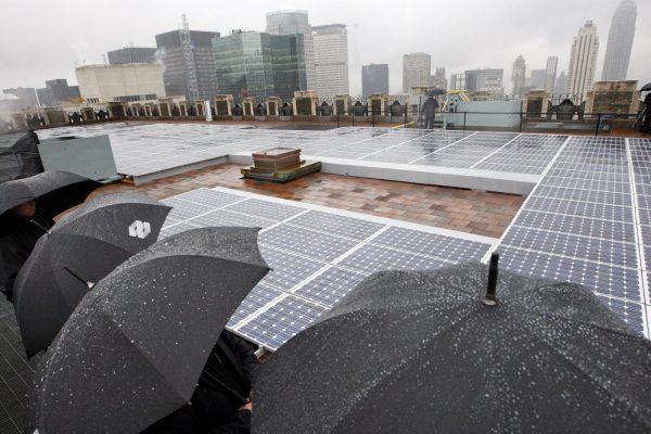 Сончеви панели кои работат и на дожд