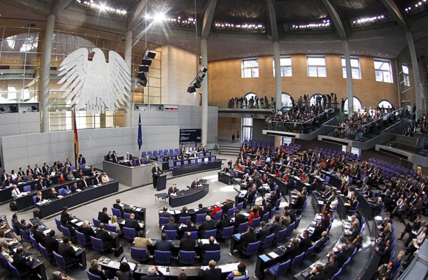 „Danke Deutschland“ – државниот врв му се заблагодари на Бундестагот