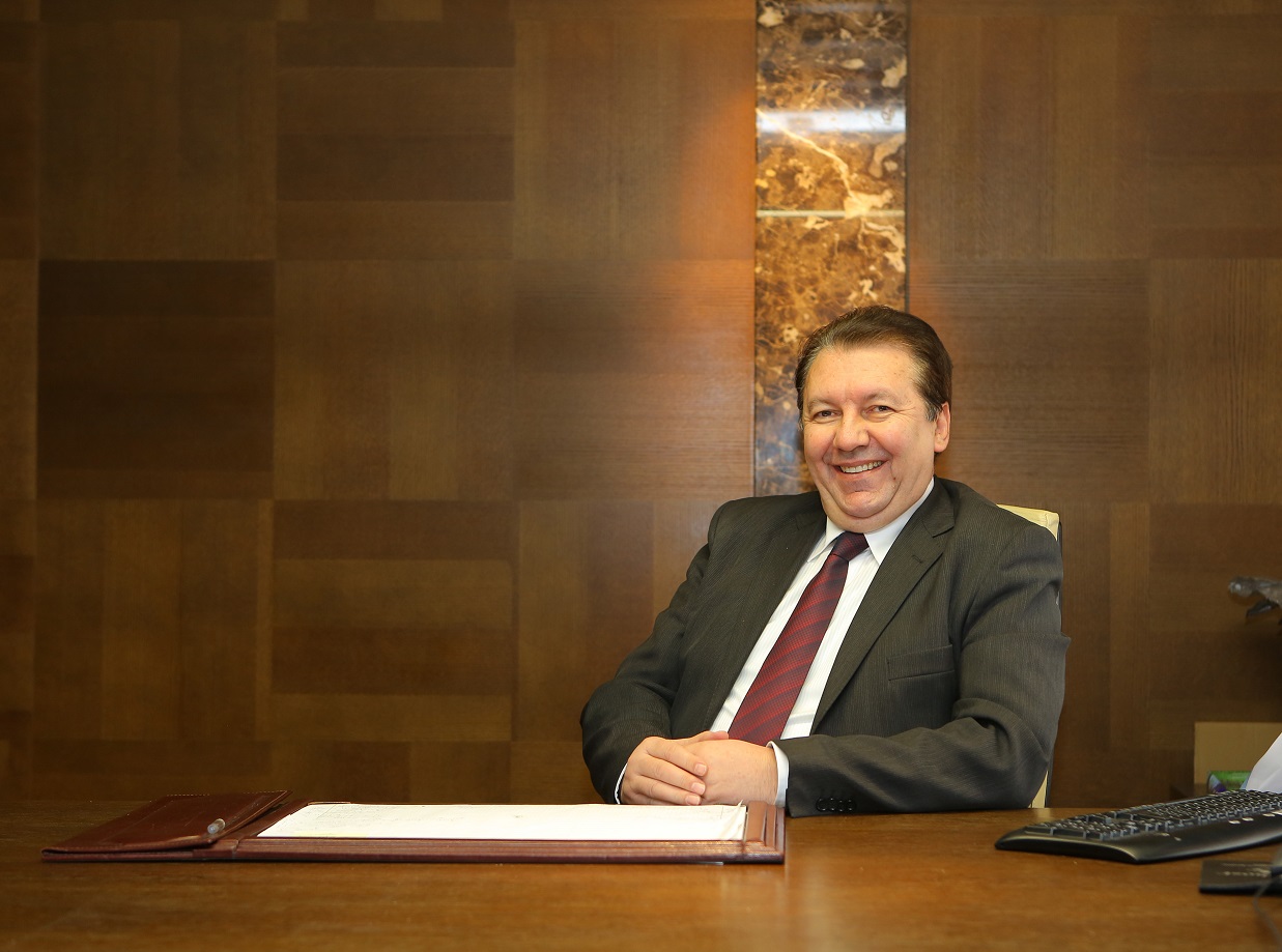 Никола Јанкуловски е новиот ректор на УКИМ