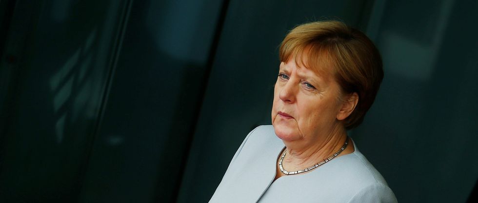 РСЕ: Меркел призна грешки во справувањето со мигрантите
