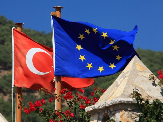 Европскиот Парламент денеска изгласа замрзнување на преговорите со Турција за приклучување кон ЕУ