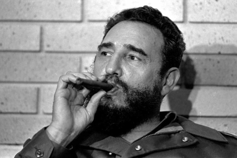 КУБА: Почина Фидел Кастро