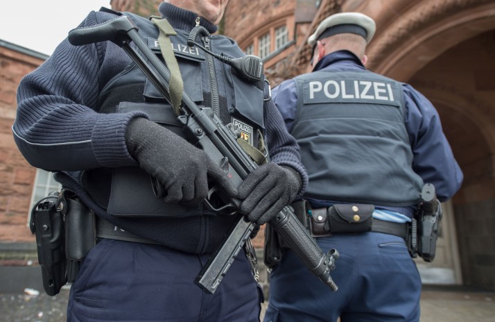 Акција на германската полиција: претреси на осомничени поддржувачи на ИД