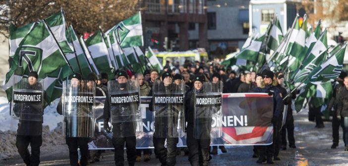 Шведските нео-нацисти го одржаа досега најголемиот марш за поддршка на Трамп