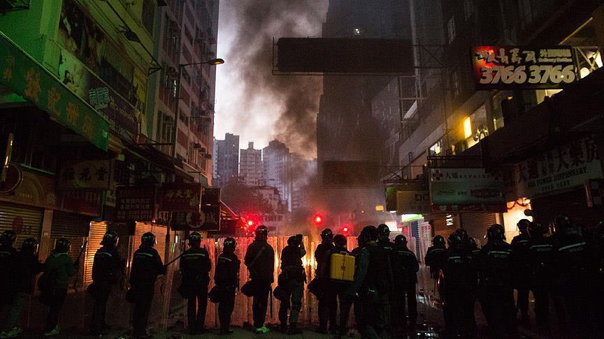 Околу 30.000 противници на идејата за независност протестираа во Хонг Конг