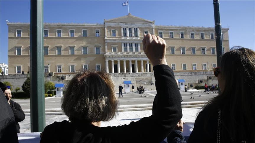 Еднодневен штрајк во Грција, не работат болниците и поморскиот сообраќај
