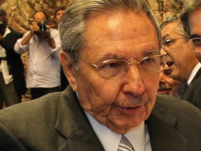 Кастро очекува нормализирање на односите со САД, но не на штета на Куба