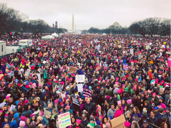САД: Илјадници луѓе маршираа против Трамп, омразата, ксенофобијата