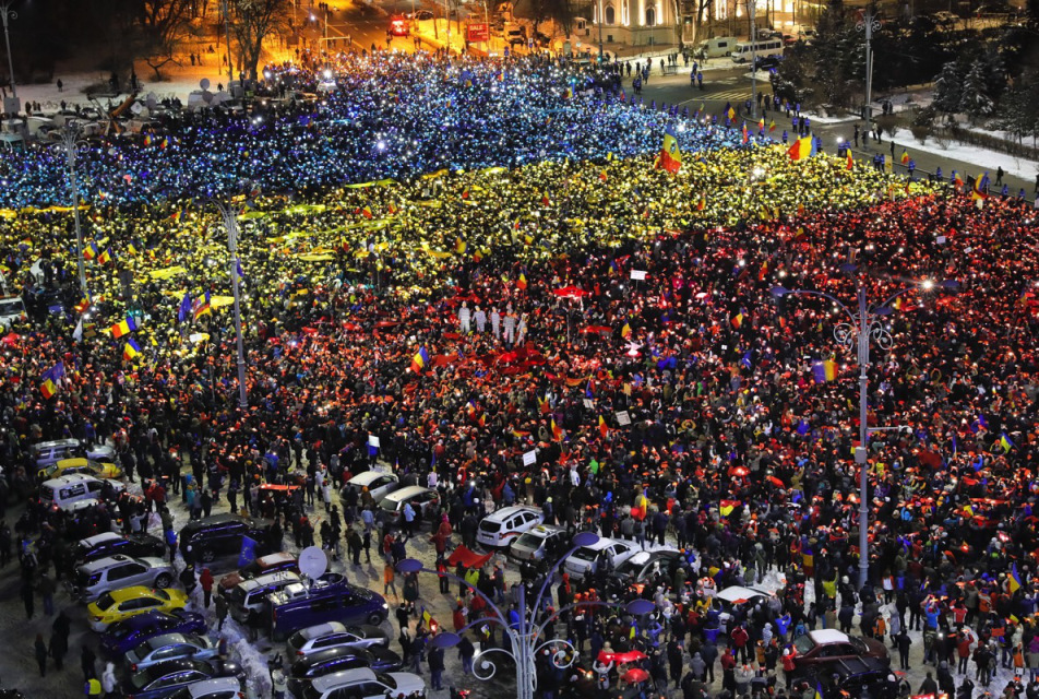 Романскиот парламент го поддржа планот за референдум за антикорупциските реформи