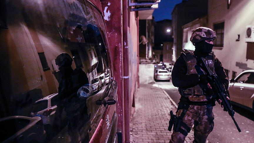 ИСТАНБУЛ: Антитерористички операции, приведени 230 осомничени лица