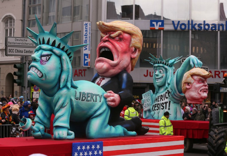 Трамп главна тема на германските карневали