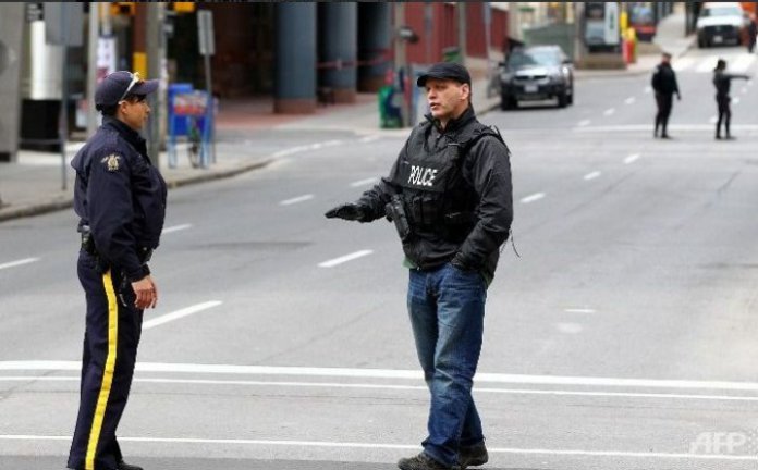 Извршена евакуација во универзитет во Канада поради закана од бомба