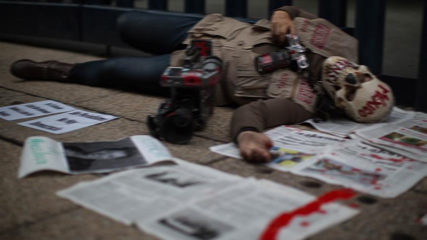 Мексико: Весници се затвараат поради убиство на новинари
