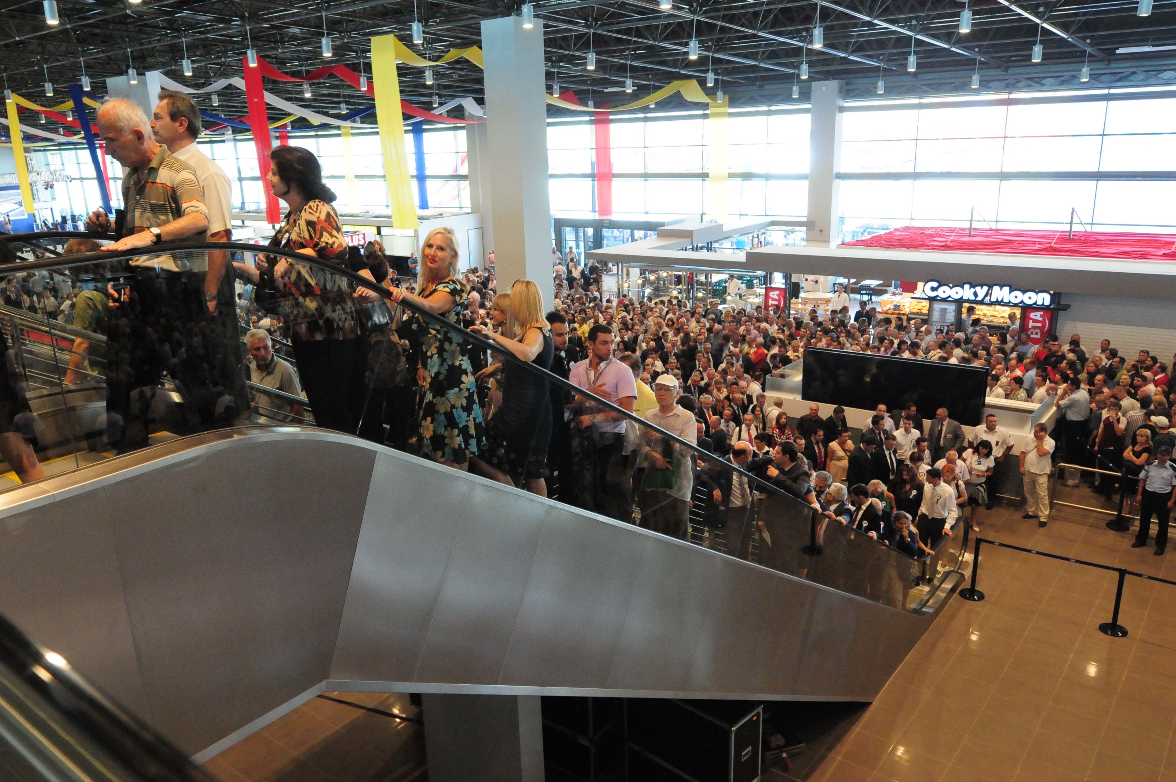 Над 2 милиони патници на македонските аеродроми во 2017 година