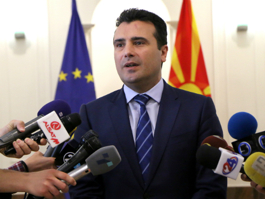Заев: Заштедивме 200.000 евра од премиерскиот буџет, ги наменивме парите за 20 инкубатори за болници низ Македонија!