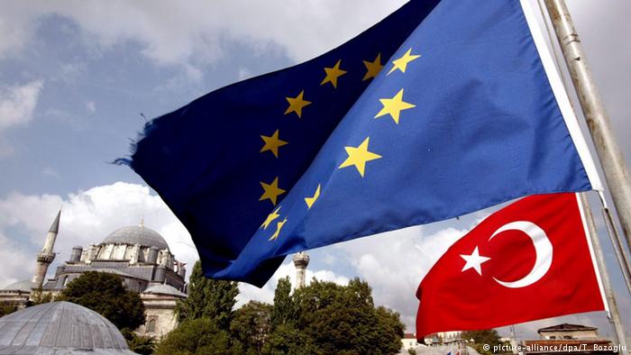 ЕУ ќе ѝ ја скрати финансиската помош на Турција
