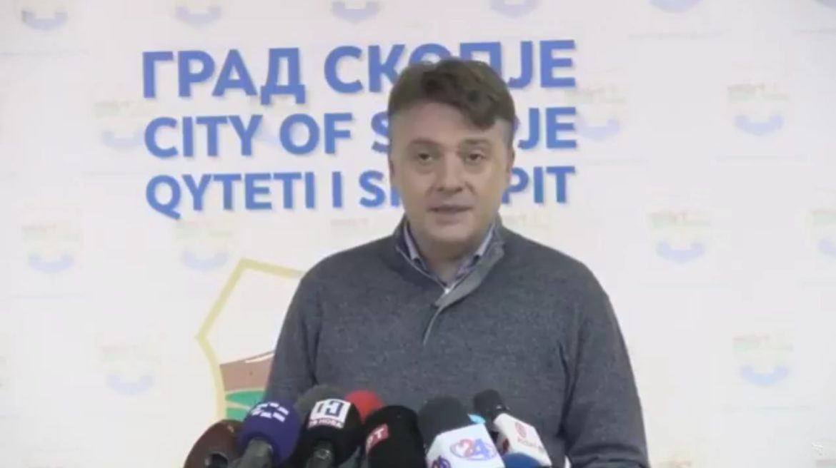 Шилегов: Град Скопје ќе испрати фактура до „Бадникови поворки“ за изнајмените автобуси