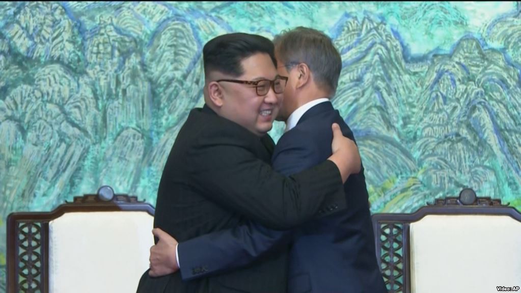 Лидерите на Северна и Јужна Кореја потпишаа декларација за денуклеаризација