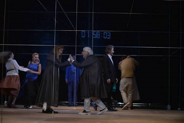 МНТ: „Ајнштајновите соништа“ на Југословенското драмско позориште