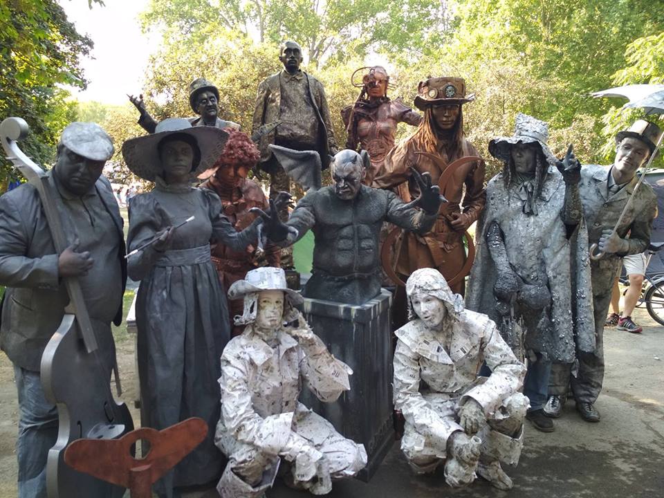 Меѓународен фестивал на уличните живи статуи „СТАТУАФЕСТ – Другото Лице На Улицата