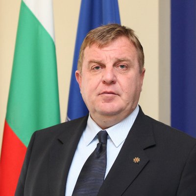 Каракачанов си даде оставка поради лошите резултати на изборите во Бугарија