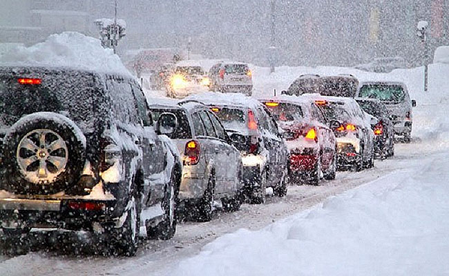 РСБСП: Во зимски услови на патиштата, бидете двојно повеќе внимателни и одговорни учесници во сообраќајот