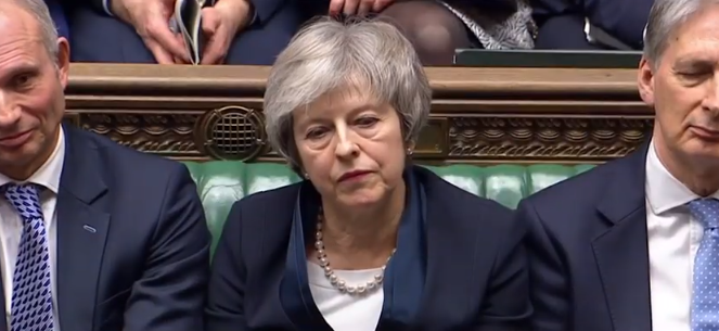 Британскиот Парламент изгласа доверба на премиерката Тереза Меј