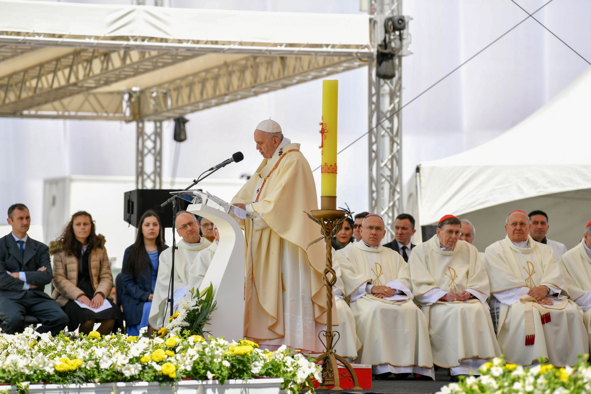 Папата Франциск ја именува Натали Бекарт за потсекретар во Синодот, прва жена во Ватикан на оваа функција