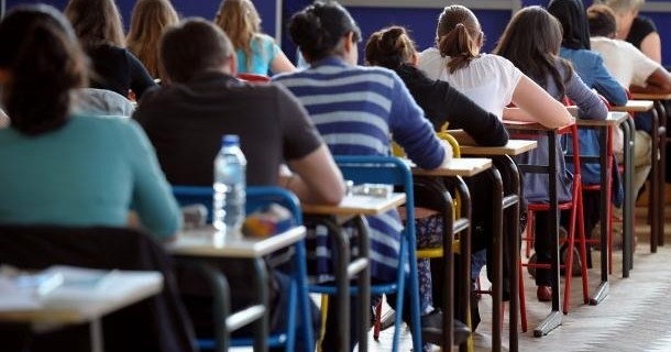 Град Скопје бара 16 асистенти за средношколците со посебни образовни потреби