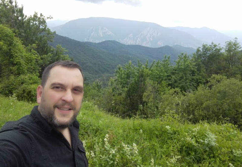 Македонците и рајската градина – Драган Чунгурски
