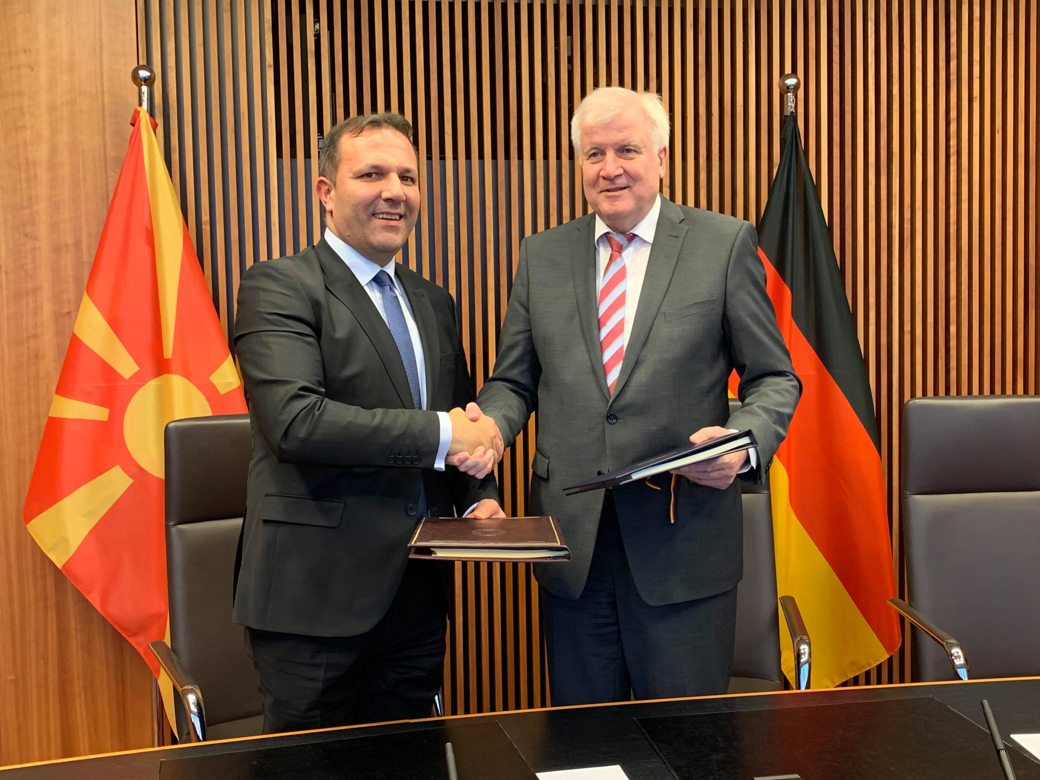 Потпишан Договорот за соработка во областа на борбата против криминалот меѓу РС Македонија и Германија