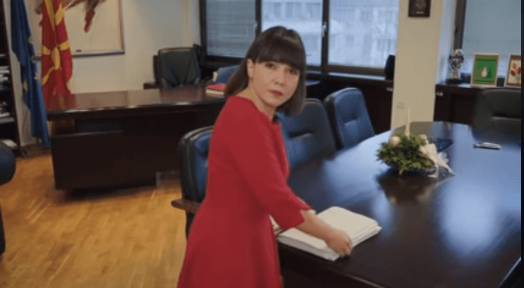 „30 прашања со“ министерката Мила Царовска (ВИДЕО)