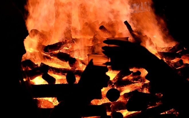 Град Скопје: Граѓаните да не палат огнови на отворено за Божикните празници