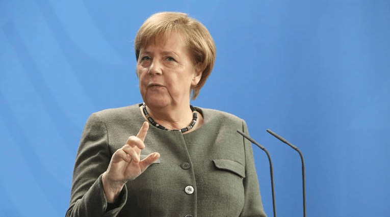 Канцеларката Ангела Меркел останува најпопуларна германска политичарка