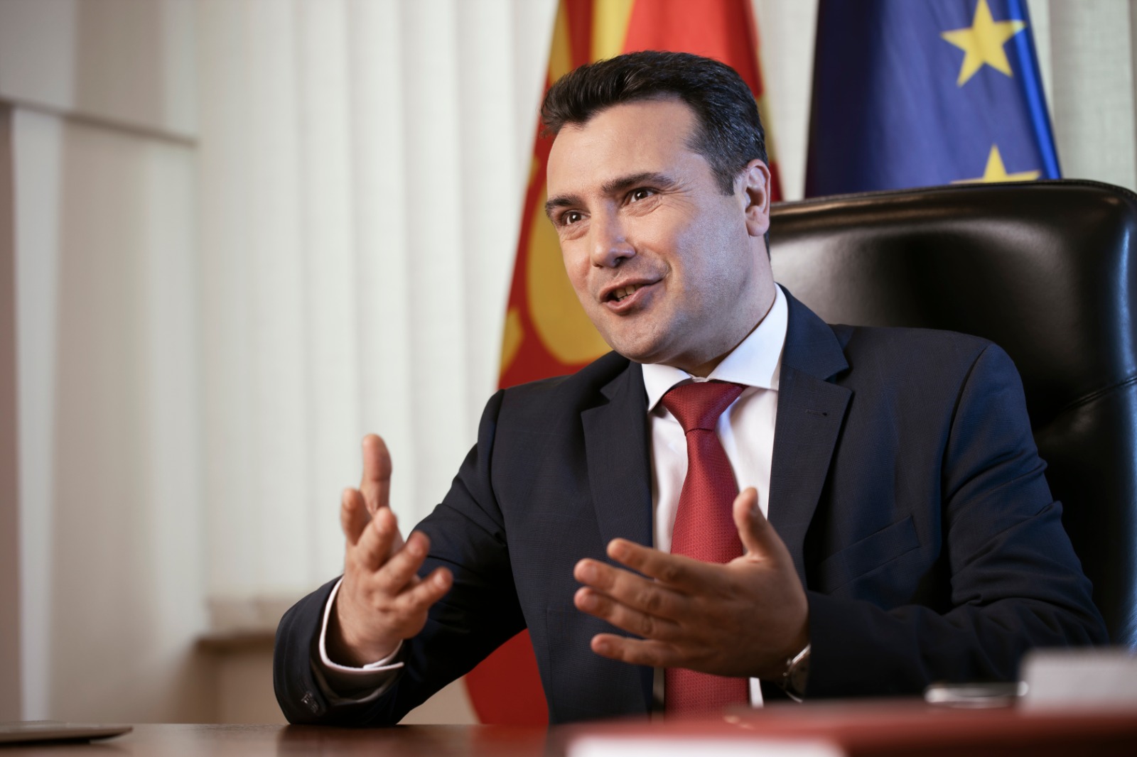 Заев: Бараме легален начин да го вратиме назад Груевски да ја отслужи затворската казна
