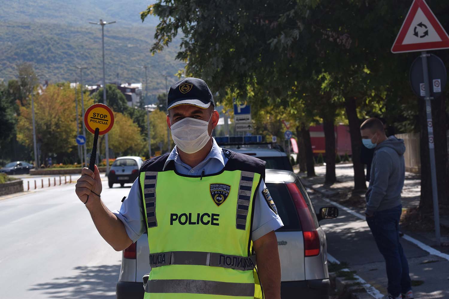 Засилени сообраќајни контроли во Охрид: 60 санкции за еден час