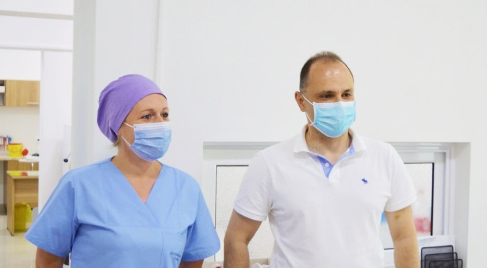 Филипче: Се прошируваат капацитетите за ковид пациенти заради напливот на болни