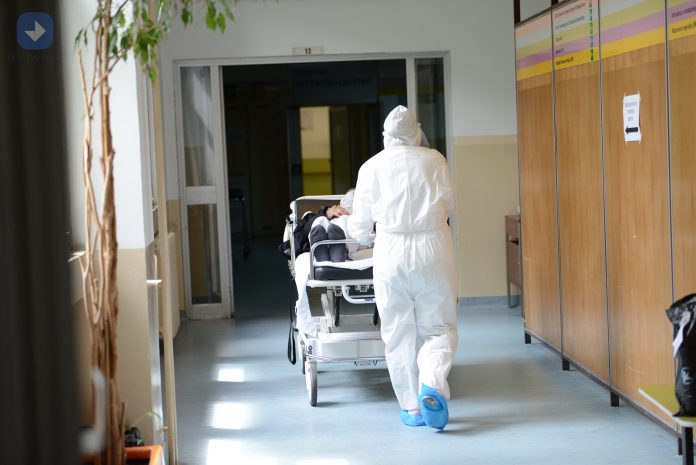 Во ковид-центрите хоспитализирани 1.348 пациенти – 180 празни болнички кревети