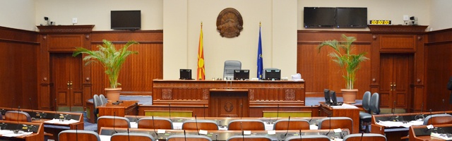 Седница на Собранието: Интерпелација за работата на вицепремиерот Димитров