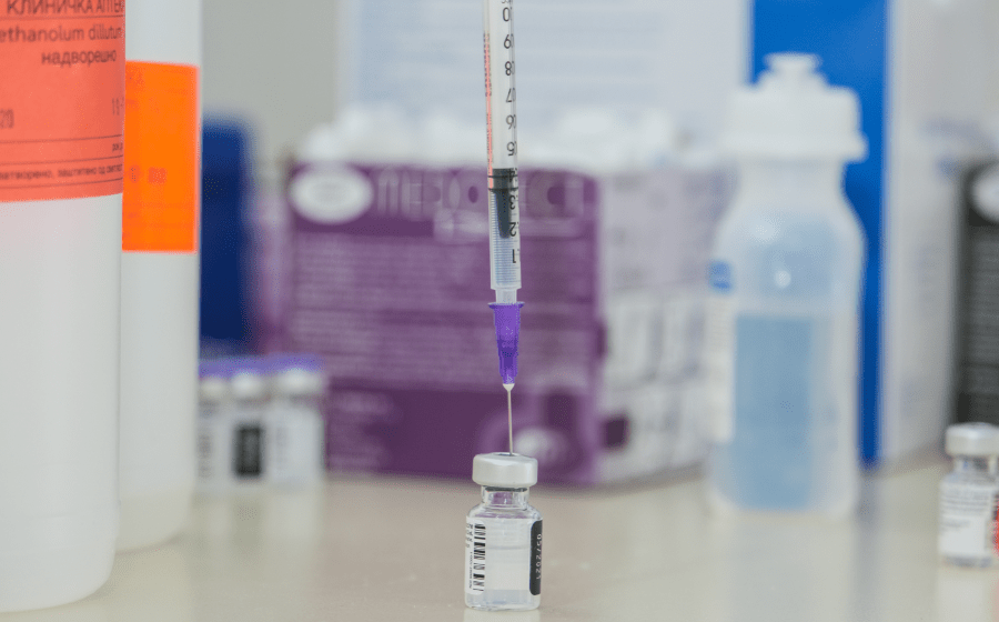 Министерот Филипче утре на граничниот премин Табановце ќе ја прими втората пратка вакцини од Србија