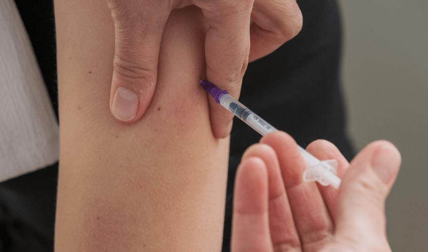 Преку „Vakcinacija.mk“ пријавени 55.970, а преку матичните лекари 29.209 лица за вакцина