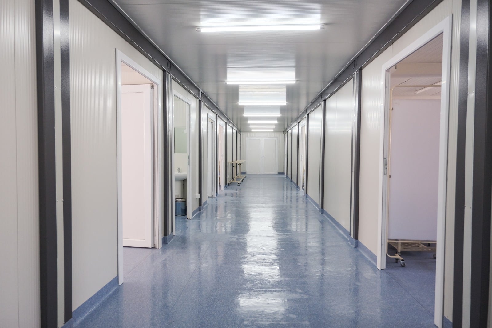 Во ковид центрите во Скопје за 24 часа се хоспитализирани 4 пациенти