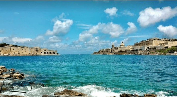 Малта е првата земја во ЕУ што веќе има постигнат колективен имунитет