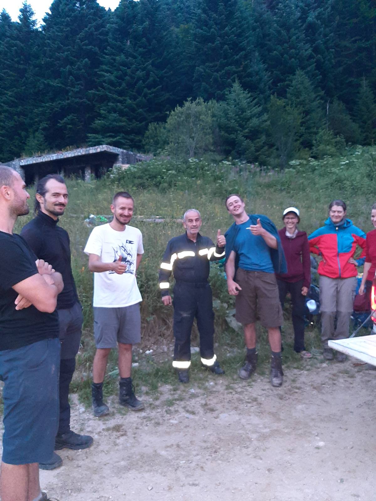 Спасени изгубените планинари од Чешка на Шара