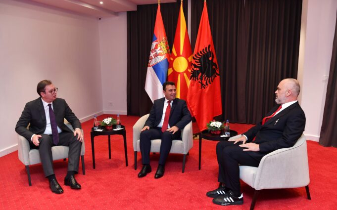 Заев, Вучиќ и Рама на економски форум за регионална соработка – Поврзан Балкан
