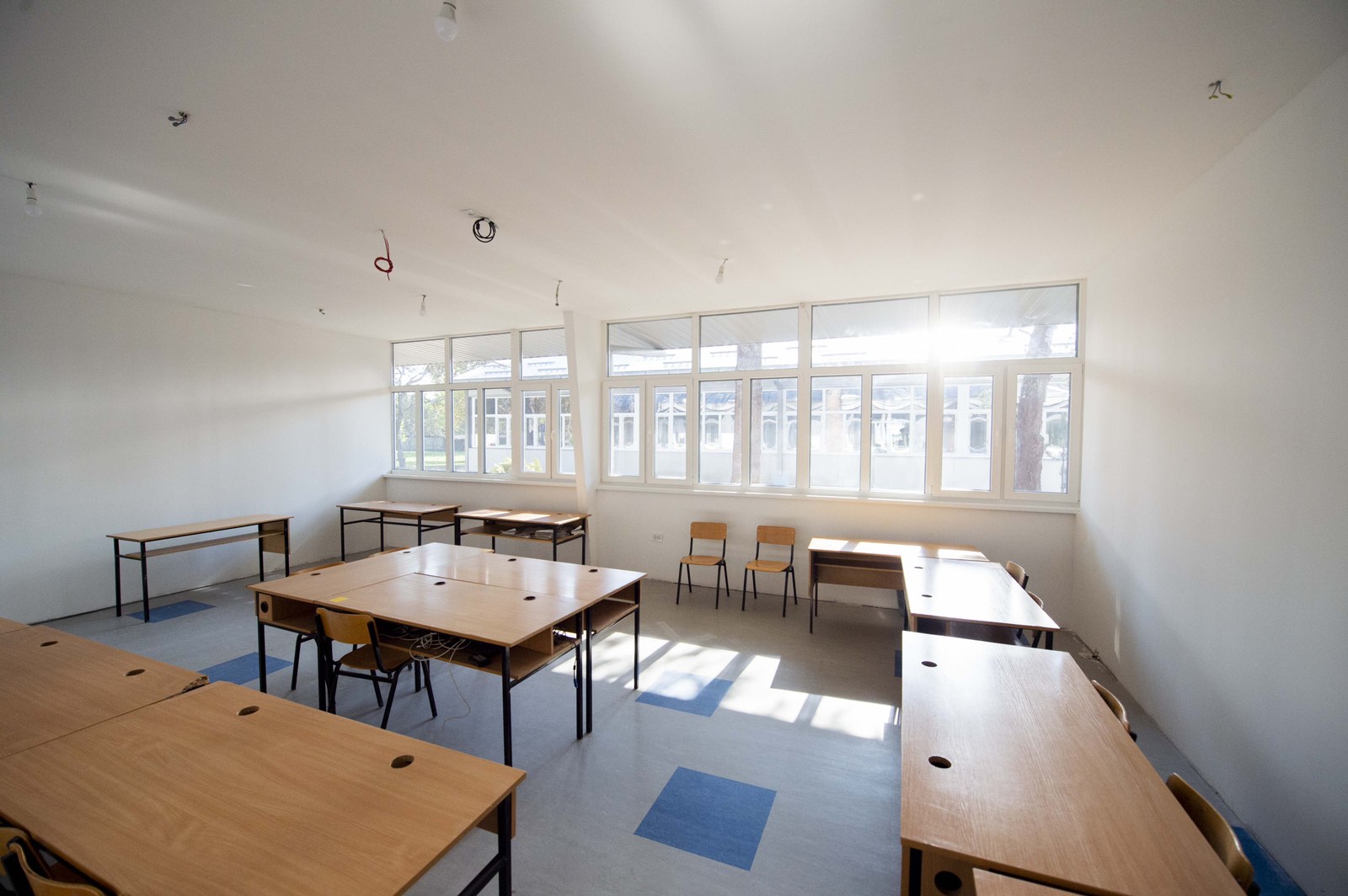 Шилегов: Реконструирани сите 23 средни училишта со пари од СКОПЈЕ 2014