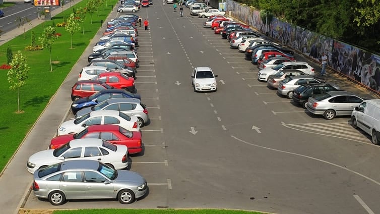 Од први март се намалува цената на паркирање во Скопје
