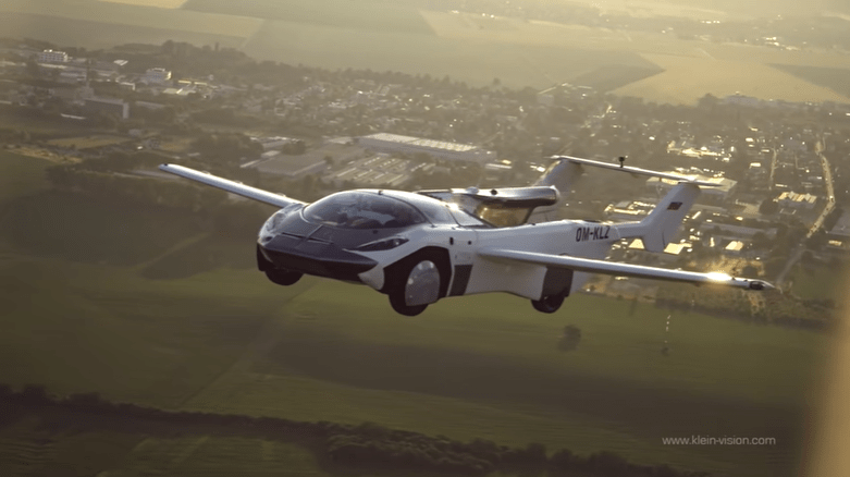 Летечкиот автомобил „AirCar“ доби сертификат за летање во Словачка