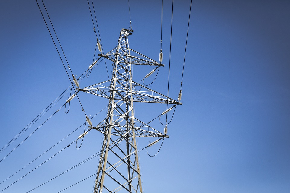 Стапуваат на сила мерките за штедење на струја: Одговорност во време на криза