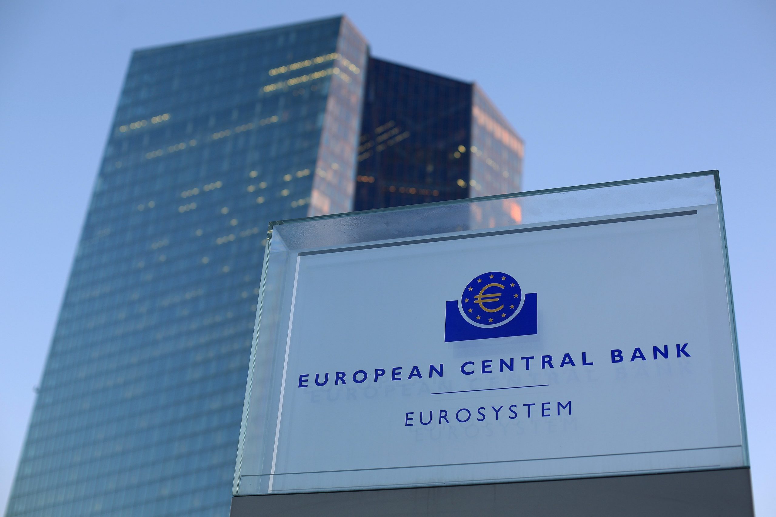 ЕЦБ ги предупредува банките за можни кибер-напади од руските хакери
